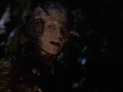 extant_StarTrek_VOY_6x02-SurvivalInstinct_01478.jpg