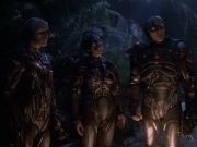 extant_StarTrek_VOY_6x02-SurvivalInstinct_01506.jpg
