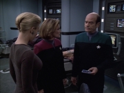 extant_StarTrek_VOY_6x02-SurvivalInstinct_01550.jpg
