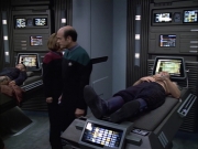 Filename=extant_StarTrek_VOY_6x02-SurvivalInstinct_01598.jpg
Filesize=194KiB
Dimensions=1200x900
Date added=Dec 27, 2019 extant_StarTrek_VOY_6x02-SurvivalInstinct_01598.jpg