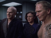 extant_StarTrek_VOY_6x02-SurvivalInstinct_01656.jpg