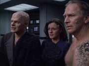extant_StarTrek_VOY_6x02-SurvivalInstinct_01662.jpg