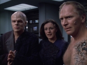 extant_StarTrek_VOY_6x02-SurvivalInstinct_01680.jpg