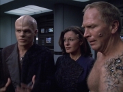 extant_StarTrek_VOY_6x02-SurvivalInstinct_01715.jpg