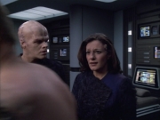 extant_StarTrek_VOY_6x02-SurvivalInstinct_01769.jpg