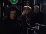 extant_StarTrek_VOY_6x02-SurvivalInstinct_01790.jpg