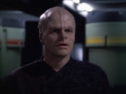extant_StarTrek_VOY_6x02-SurvivalInstinct_01797.jpg