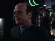 extant_StarTrek_VOY_6x02-SurvivalInstinct_02387.jpg