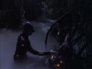 extant_StarTrek_VOY_6x02-SurvivalInstinct_02710.jpg