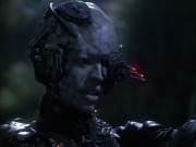 extant_StarTrek_VOY_6x02-SurvivalInstinct_02717.jpg