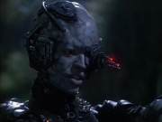 extant_StarTrek_VOY_6x02-SurvivalInstinct_02719.jpg