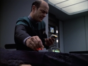 Filename=extant_StarTrek_VOY_6x02-SurvivalInstinct_02889.jpg
Filesize=138KiB
Dimensions=1200x900
Date added=Dec 27, 2019 extant_StarTrek_VOY_6x02-SurvivalInstinct_02889.jpg
