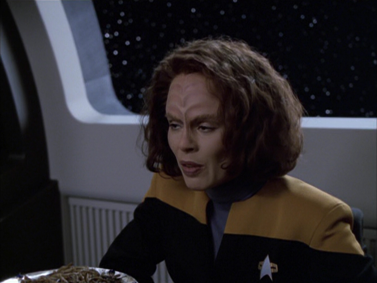 extant_StarTrek_VOY_6x03-BargeOfTheDead_01019.jpg