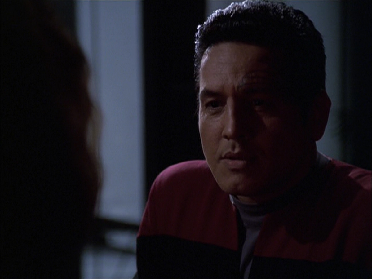 extant_StarTrek_VOY_6x03-BargeOfTheDead_01812.jpg