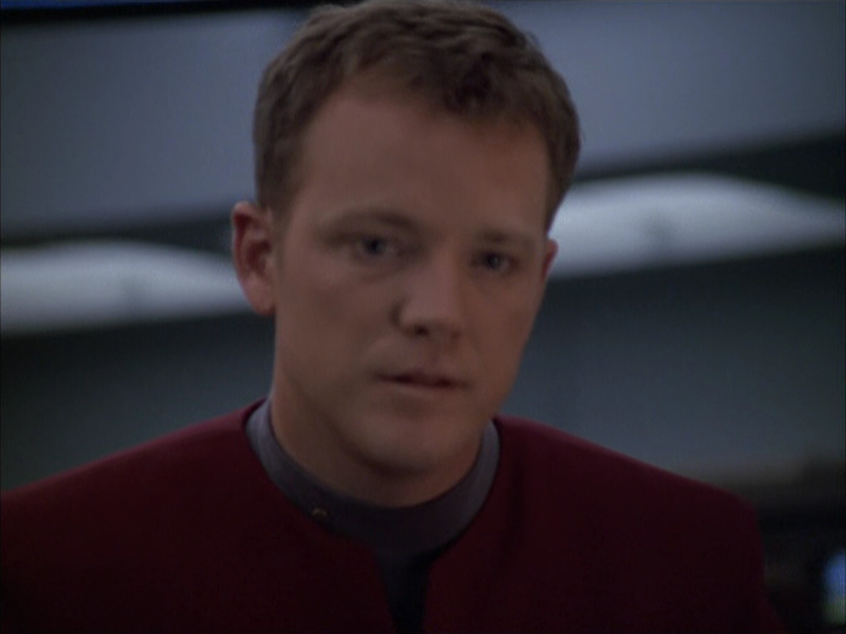 extant_StarTrek_VOY_6x03-BargeOfTheDead_02399.jpg