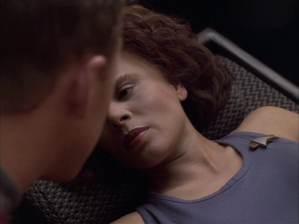 extant_StarTrek_VOY_6x03-BargeOfTheDead_02405.jpg