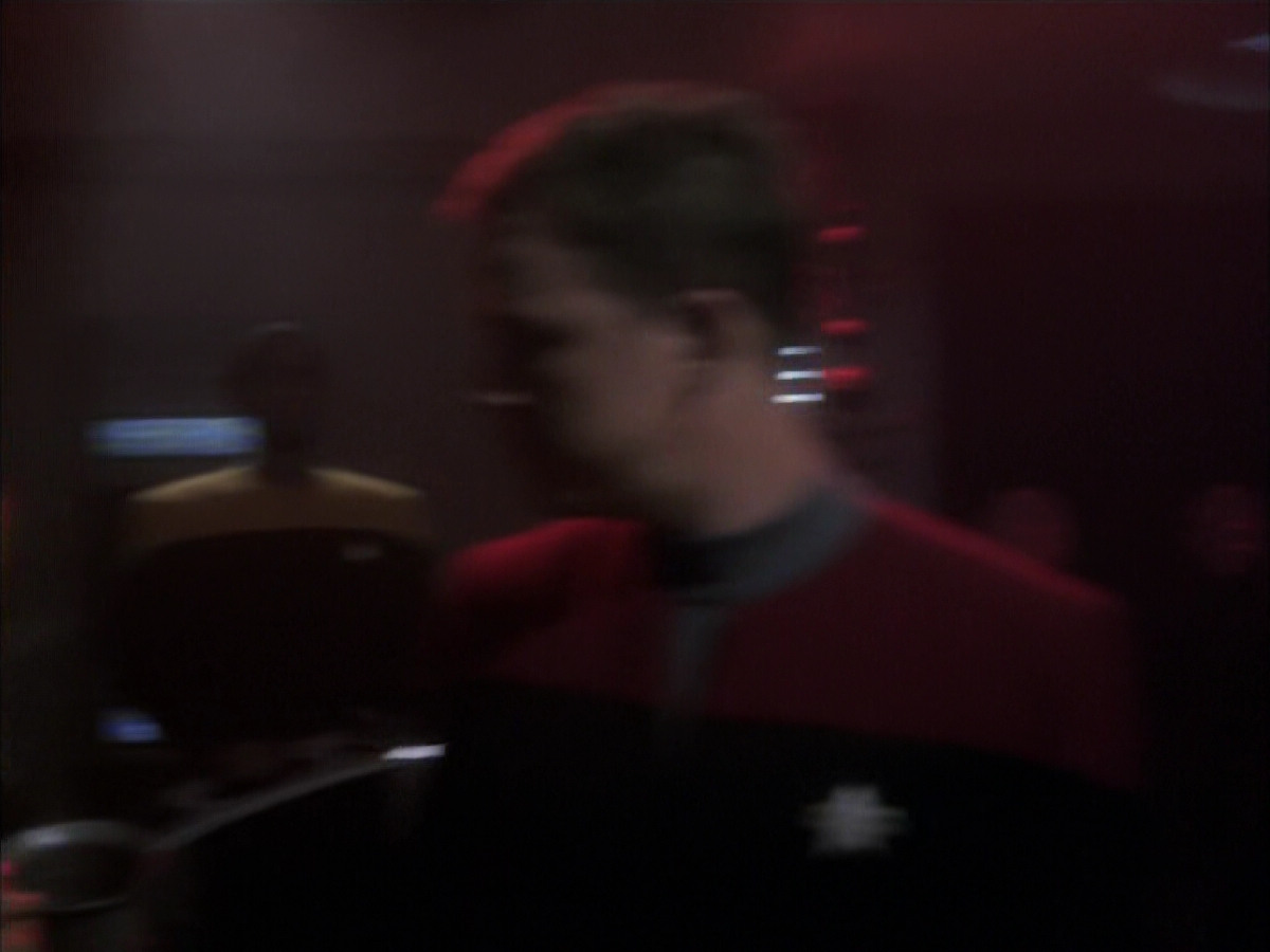 extant_StarTrek_VOY_6x03-BargeOfTheDead_03311.jpg