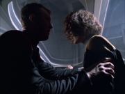 extant_StarTrek_VOY_6x03-BargeOfTheDead_00062.jpg
