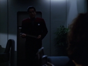 extant_StarTrek_VOY_6x03-BargeOfTheDead_00155.jpg