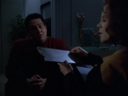 Filename=extant_StarTrek_VOY_6x03-BargeOfTheDead_00205.jpg
Filesize=139KiB
Dimensions=1200x900
Date added=Dec 27, 2019 extant_StarTrek_VOY_6x03-BargeOfTheDead_00205.jpg