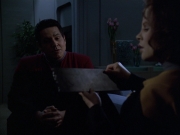 Filename=extant_StarTrek_VOY_6x03-BargeOfTheDead_00206.jpg
Filesize=141KiB
Dimensions=1200x900
Date added=Dec 27, 2019 extant_StarTrek_VOY_6x03-BargeOfTheDead_00206.jpg