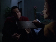 Filename=extant_StarTrek_VOY_6x03-BargeOfTheDead_00207.jpg
Filesize=137KiB
Dimensions=1200x900
Date added=Dec 27, 2019 extant_StarTrek_VOY_6x03-BargeOfTheDead_00207.jpg