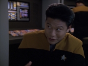 extant_StarTrek_VOY_6x03-BargeOfTheDead_00510.jpg