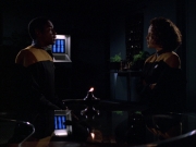 extant_StarTrek_VOY_6x03-BargeOfTheDead_00649.jpg