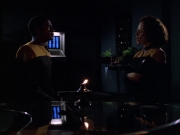 extant_StarTrek_VOY_6x03-BargeOfTheDead_00675.jpg
