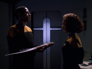extant_StarTrek_VOY_6x03-BargeOfTheDead_00730.jpg