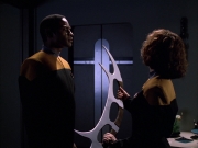 extant_StarTrek_VOY_6x03-BargeOfTheDead_00745.jpg