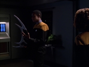 extant_StarTrek_VOY_6x03-BargeOfTheDead_00757.jpg