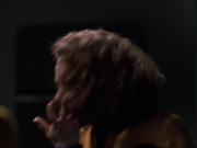 extant_StarTrek_VOY_6x03-BargeOfTheDead_00800.jpg