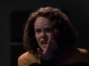 extant_StarTrek_VOY_6x03-BargeOfTheDead_00802.jpg