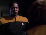 extant_StarTrek_VOY_6x03-BargeOfTheDead_00805.jpg