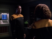 extant_StarTrek_VOY_6x03-BargeOfTheDead_00815.jpg