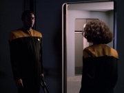 extant_StarTrek_VOY_6x03-BargeOfTheDead_00834.jpg