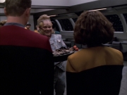 extant_StarTrek_VOY_6x03-BargeOfTheDead_00847.jpg