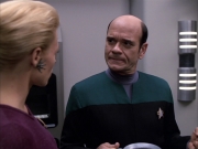 extant_StarTrek_VOY_6x03-BargeOfTheDead_00867.jpg