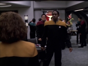 extant_StarTrek_VOY_6x03-BargeOfTheDead_00879.jpg