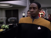 extant_StarTrek_VOY_6x03-BargeOfTheDead_00884.jpg