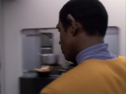 extant_StarTrek_VOY_6x03-BargeOfTheDead_00887.jpg