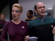 extant_StarTrek_VOY_6x03-BargeOfTheDead_00906.jpg
