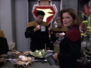extant_StarTrek_VOY_6x03-BargeOfTheDead_00917.jpg