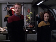 extant_StarTrek_VOY_6x03-BargeOfTheDead_00921.jpg