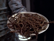 extant_StarTrek_VOY_6x03-BargeOfTheDead_00928.jpg