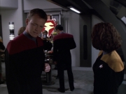 extant_StarTrek_VOY_6x03-BargeOfTheDead_00961.jpg