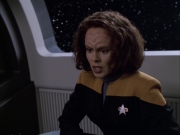 extant_StarTrek_VOY_6x03-BargeOfTheDead_00984.jpg