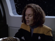 extant_StarTrek_VOY_6x03-BargeOfTheDead_01048.jpg