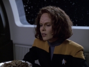 extant_StarTrek_VOY_6x03-BargeOfTheDead_01050.jpg